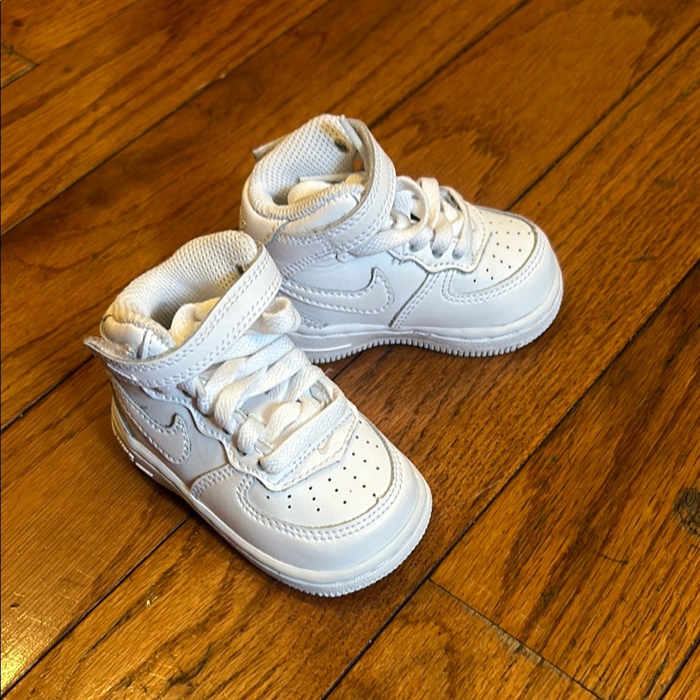 Nike Air Force 1 size 3C NEW no box